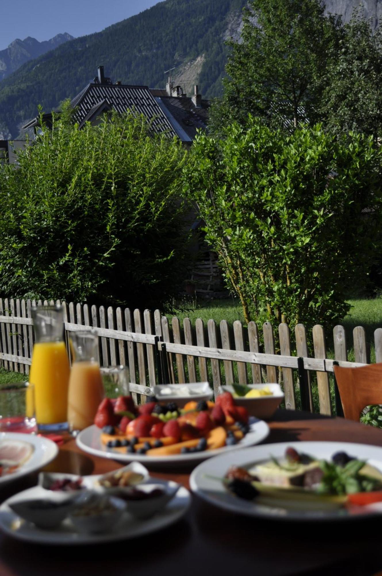 Chalet La Cachette Cyclists & Skiers Le Bourg-dʼOisans Eksteriør bilde